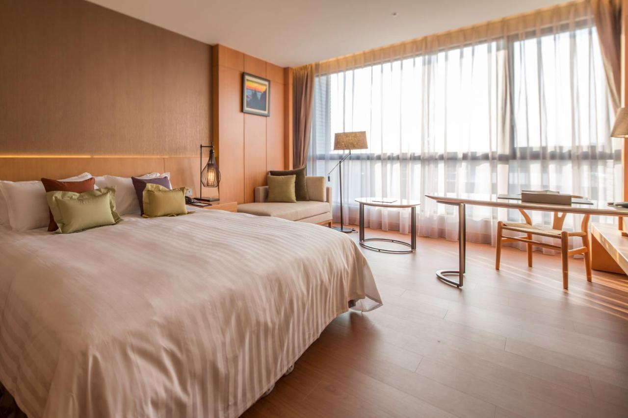 Golden Lake Hotel Csinhu Kültér fotó